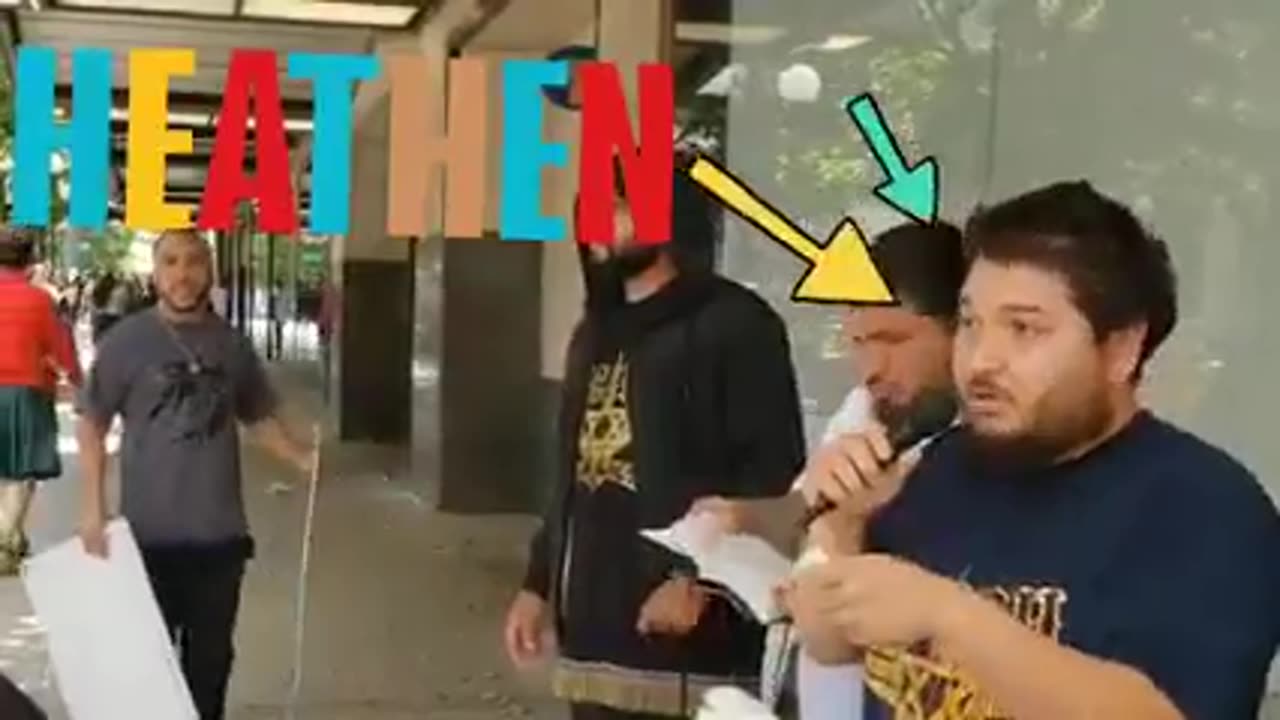 Deacoon 🦝 Cuts ✂️ Himself While Standing Next To His Tribe Of Wishachar Heathens