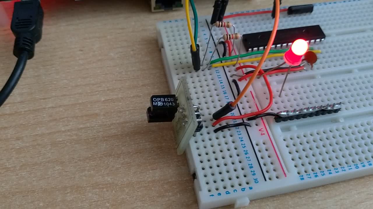 UPTS - Testing a Slotted Switch IR sensor (STM32F746)