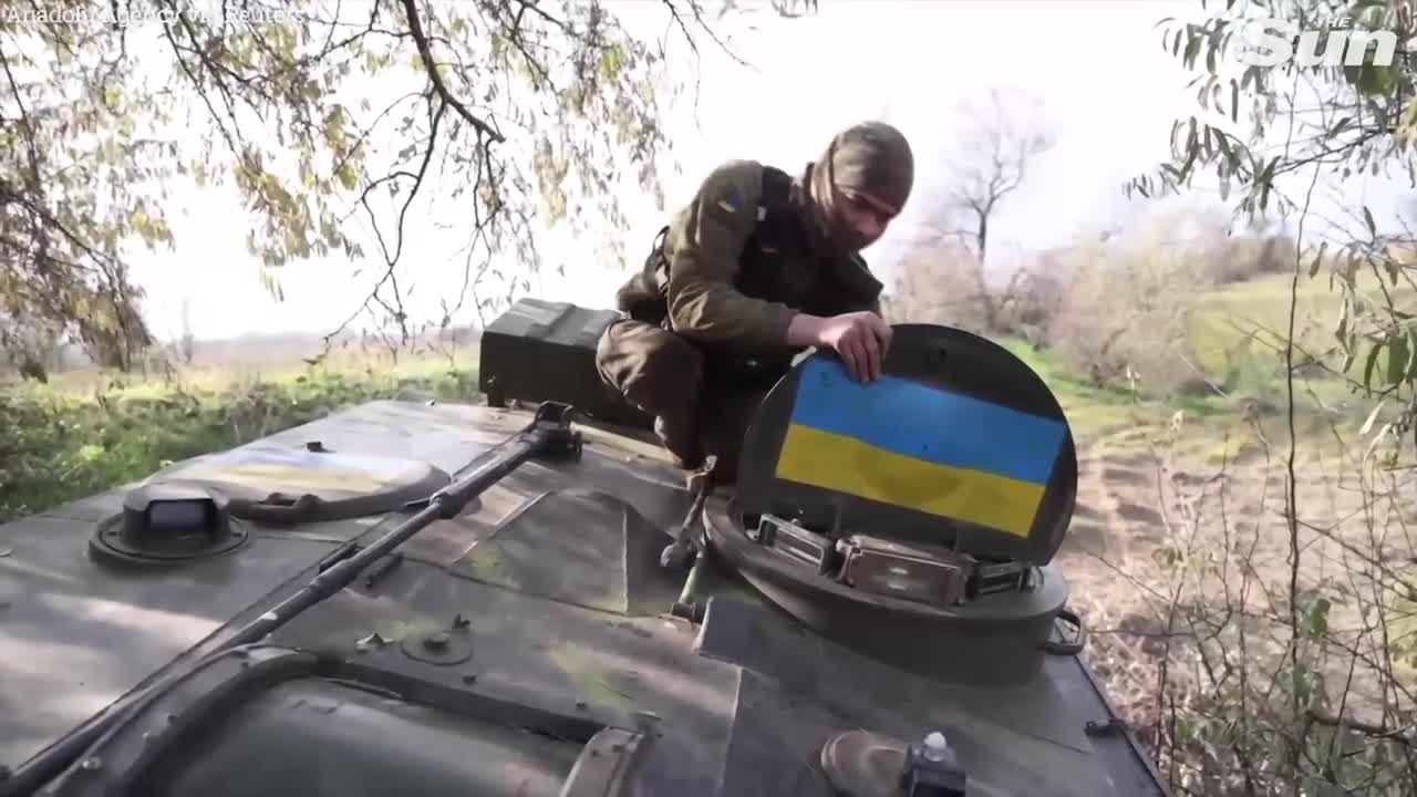 Ukrainian artillery units in Kherson support army on the frontline