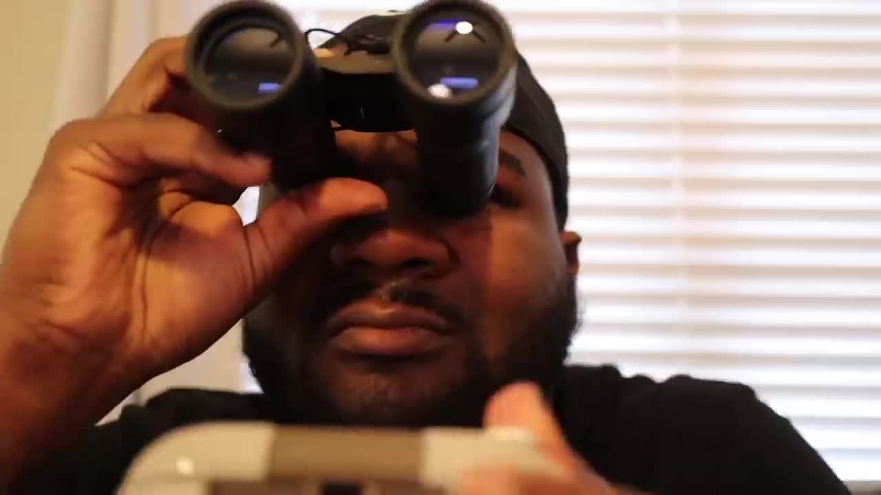 That One Friend That Would Always Screen Peek On Split Screen Games