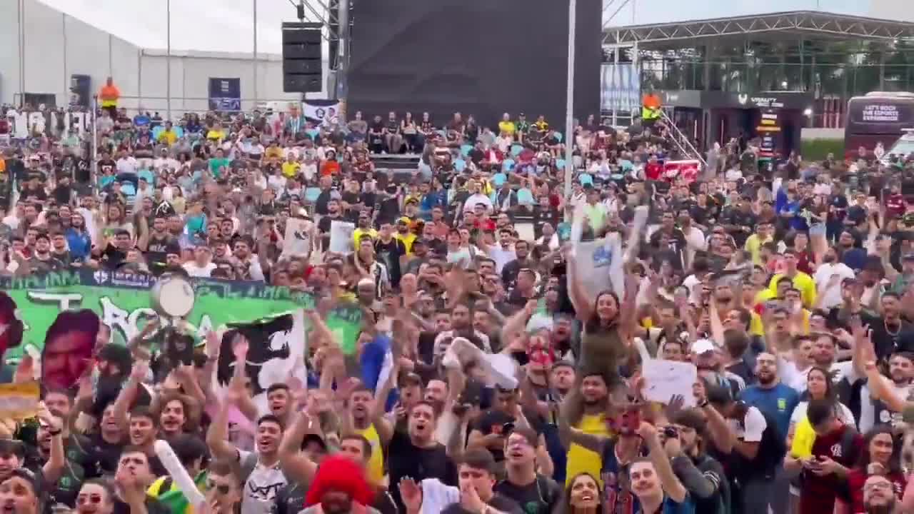 Crowd outside the IEM Rio Major arena in Brazil