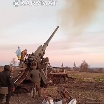 Ukrainians Firing Massive 203mm Gun