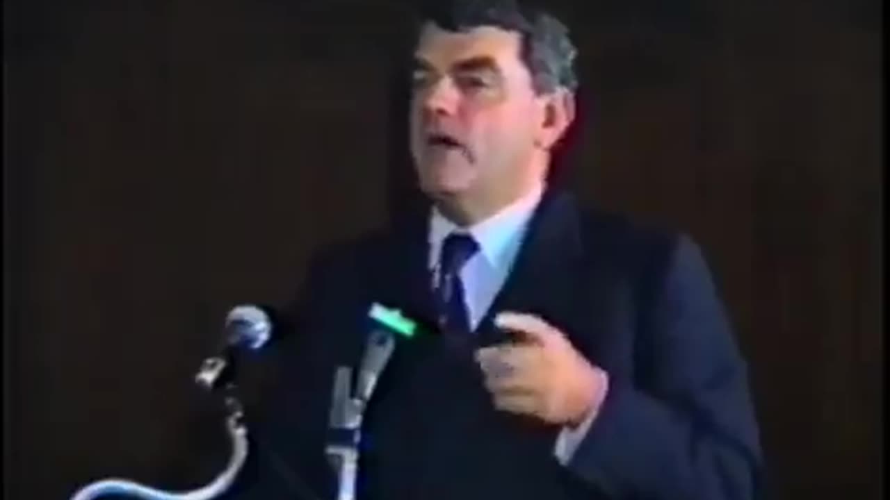 Hitler's June 1940 peace offer (Historian David Irving)
