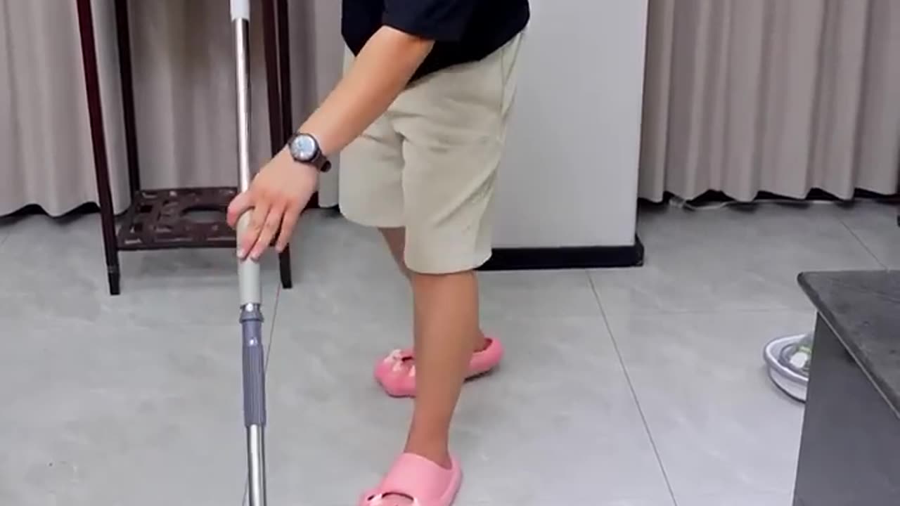 Immersive cleaning, easy washing and easy mopping.........