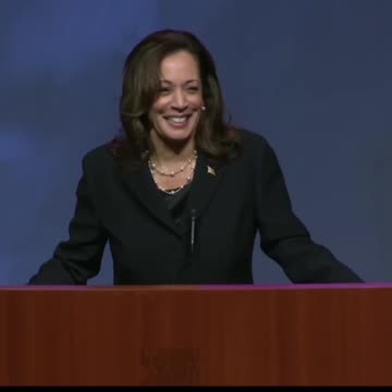 Oooooops 😅.. "It was my honor as President!" 🇺🇸😂 Cue laughter. 🎆