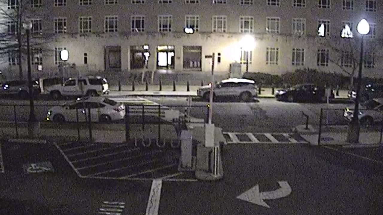 4406LOTS00Lot8-9West_2021-01-06_02h13min43s457ms.mp4