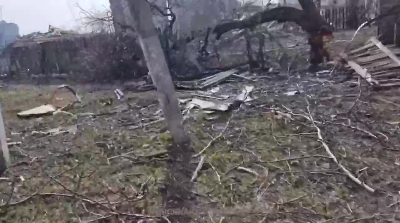 Entrance to Mariupol
