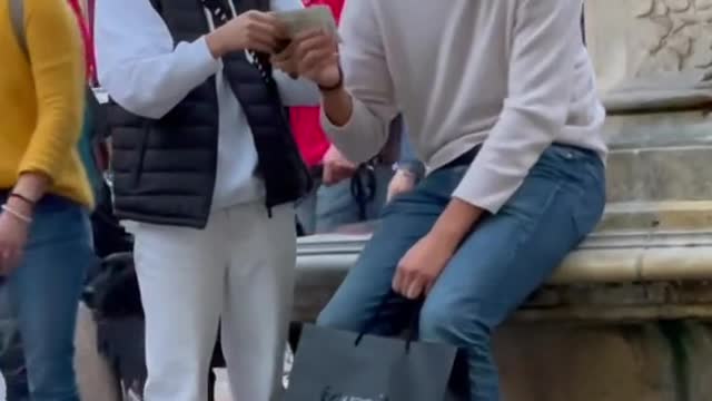 Vous faites quoi si vous trouvez un ticket comme ça