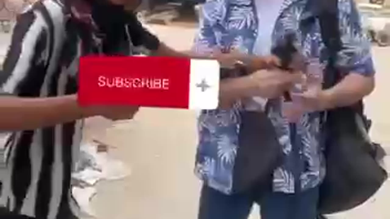 visitor in karachi