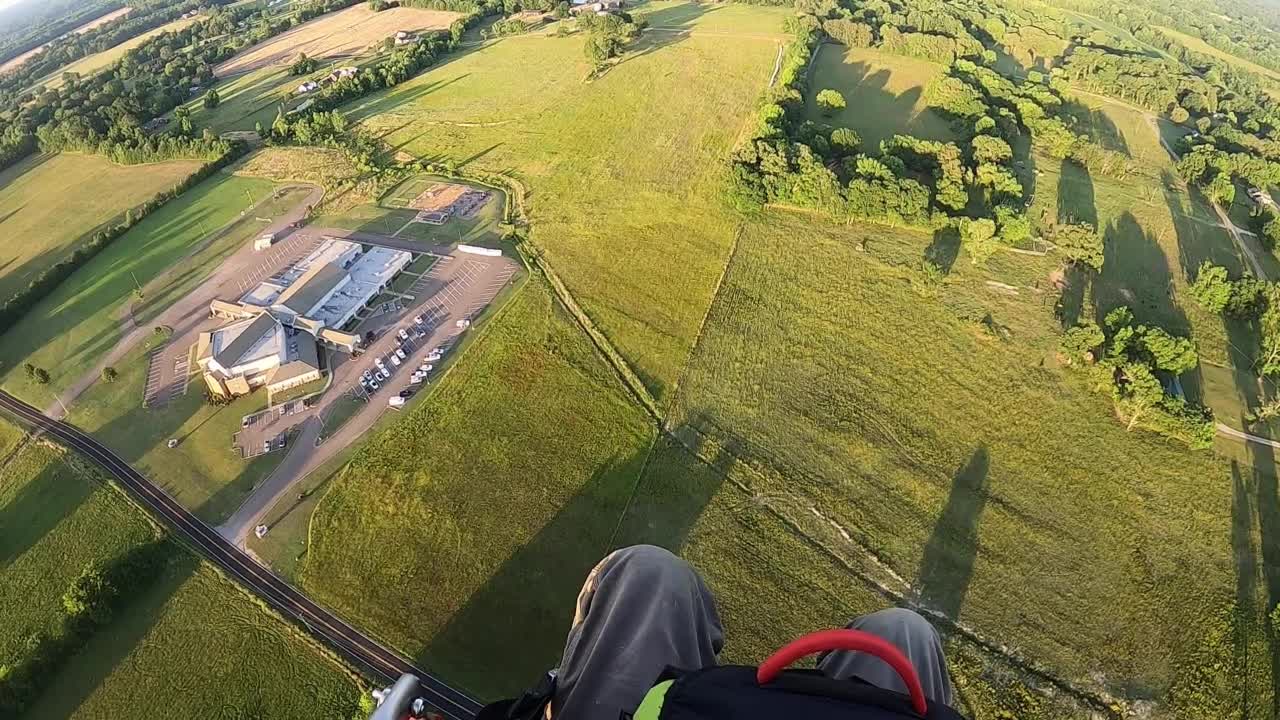 Paramotoring around Hardin County Tennessee