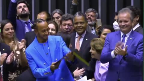 Lewis Hamilton received Title of Brazilian Honorary Citizen 🏅