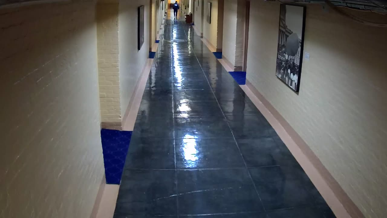 Camera0006USCSBAST50Hallway_2021-01-06_Starting_at_09h20min01s713ms.mp4