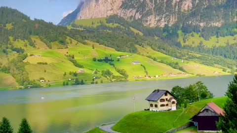 House at the Lake in Switzerland 🏡