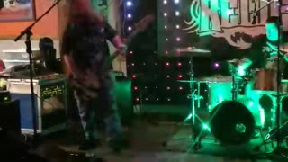 Viken "Blitzkrieg Bop" Ramones Cover