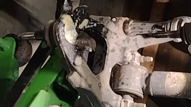 Easy ball joint removal