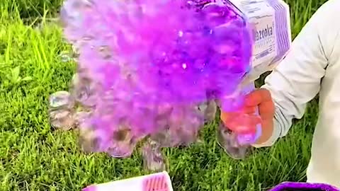 Gatling bubble machine, the source of happiness in life