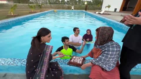 Pool me nahane se dar raha he😂 | Meri pre-birthday celebration