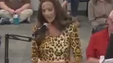 Here's A Mom Who Uses Logic To Berate Her School Board
