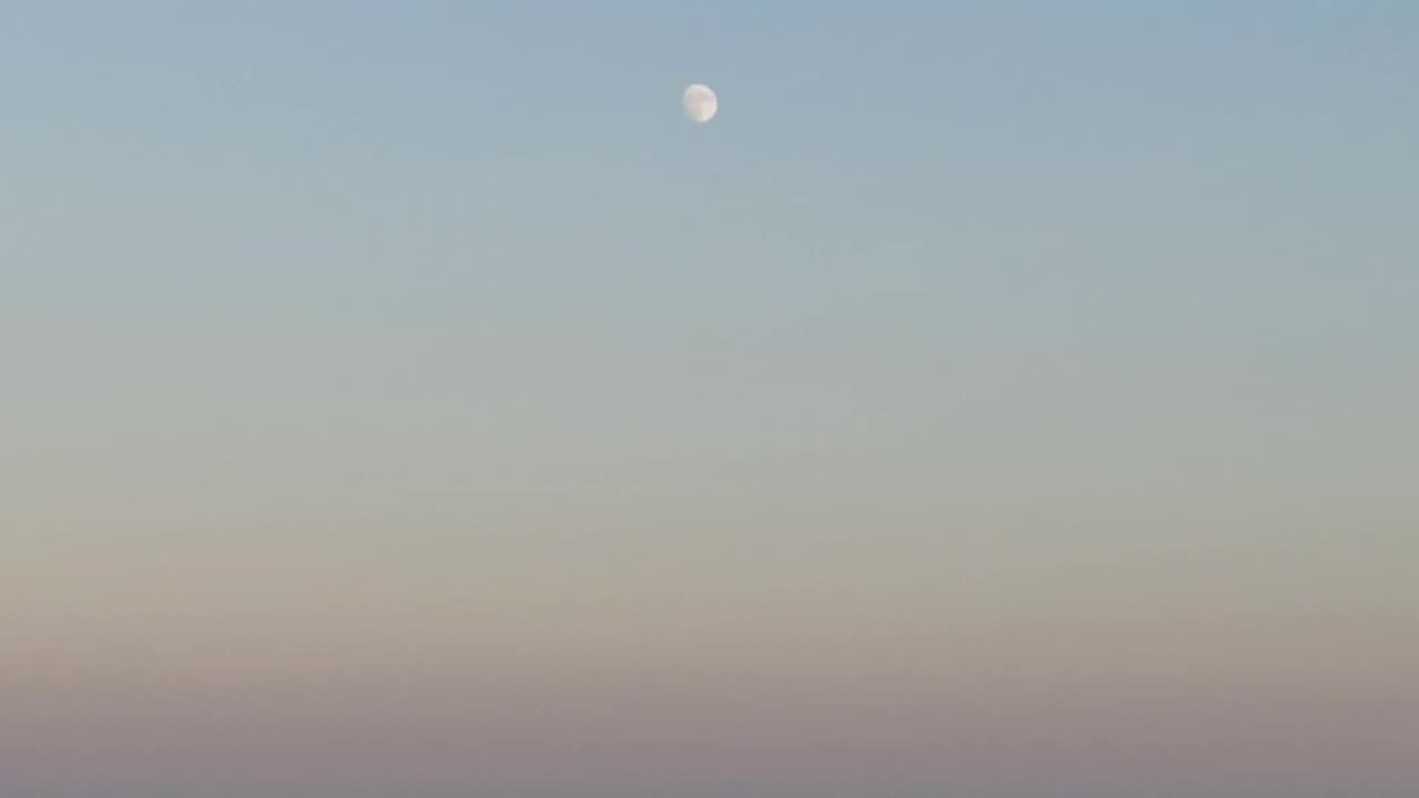 Evening by the sea