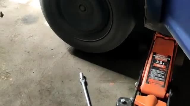 Minor accident when repairing tires