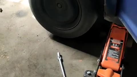 Minor accident when repairing tires