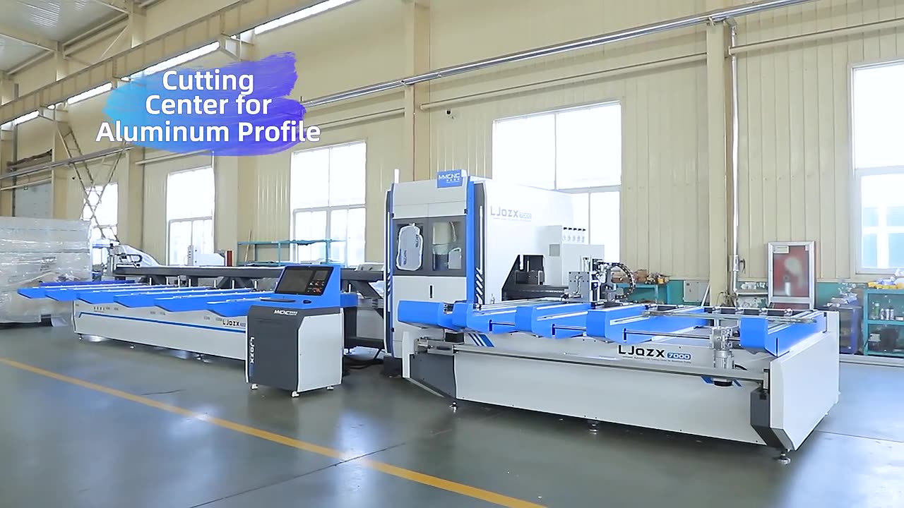 Aluminum cutting center #cutting #aluminum #windows #saw #cncmachine