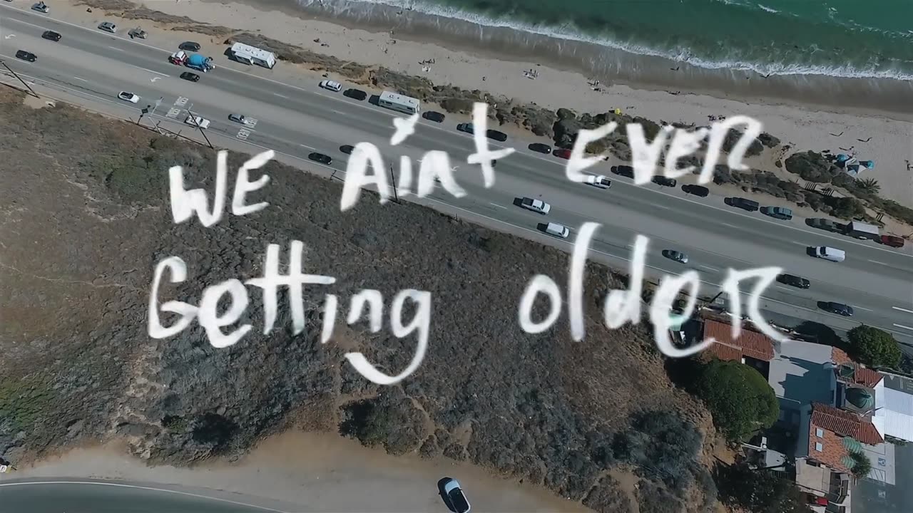 The Chainsmokers - Closer (Lyric) ft. Halsey