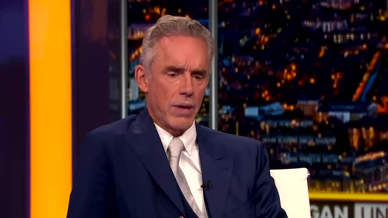 DR JORDAN PETERSON TALKS HIGHLY OF CRISTIANO RONALDO #DRJORDANPETERSON#CRISTIANORONALDO#PIERSMORGAN