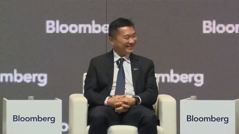 Standard Chartered CEO Expects More 'China Bashing' From Harris, Trump