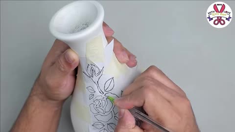 Plastic bottle flower vase making - Cement pottery making