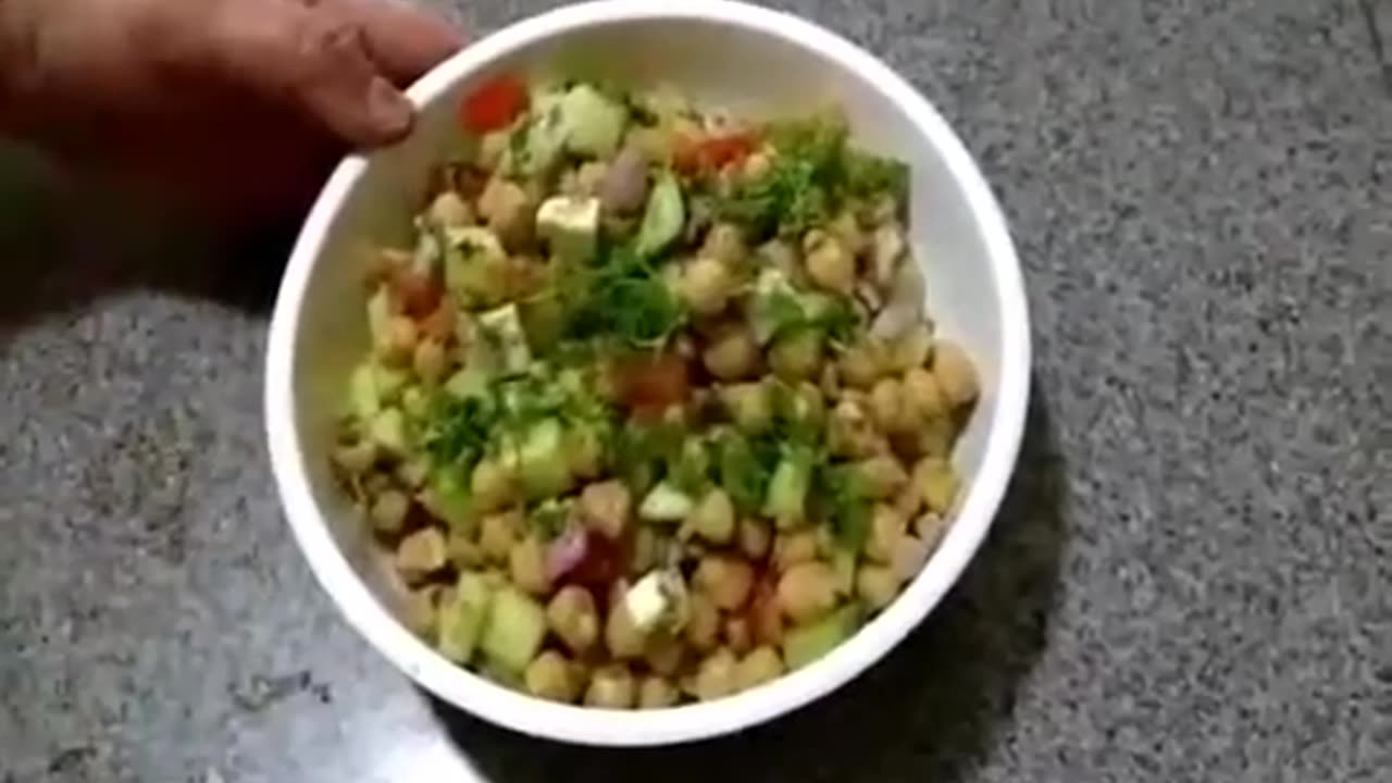 Classic Indian Dish: Chickpea Salad काबुली चना सलाद (Hindi Version) (Watch & Prepare)