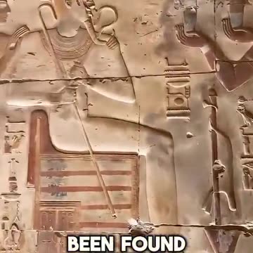 Were the Giza Pyramids Worked by Outsiders?