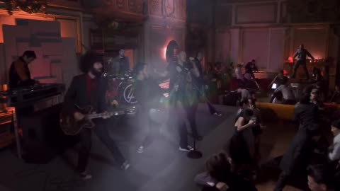 Bleed It Out (Official Music Video) - Linkin Park