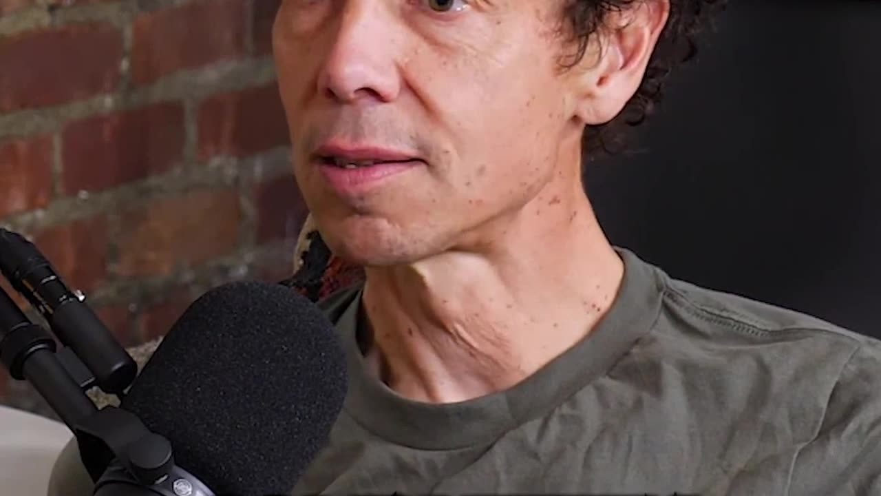 Malcolm Gladwell and Theo Von on Understanding Strangers