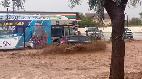 #BREAKING: Major flash flooding is occurring in Las Vegas