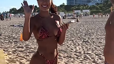 SUN VIBES IN MIAMI BEACH