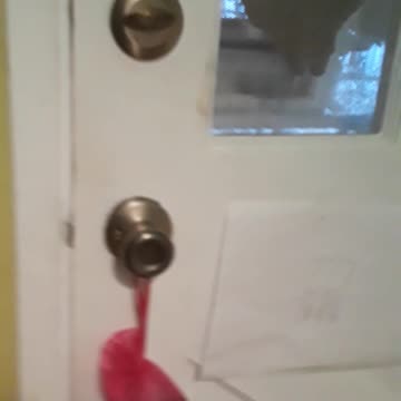 The door knob is replaced!