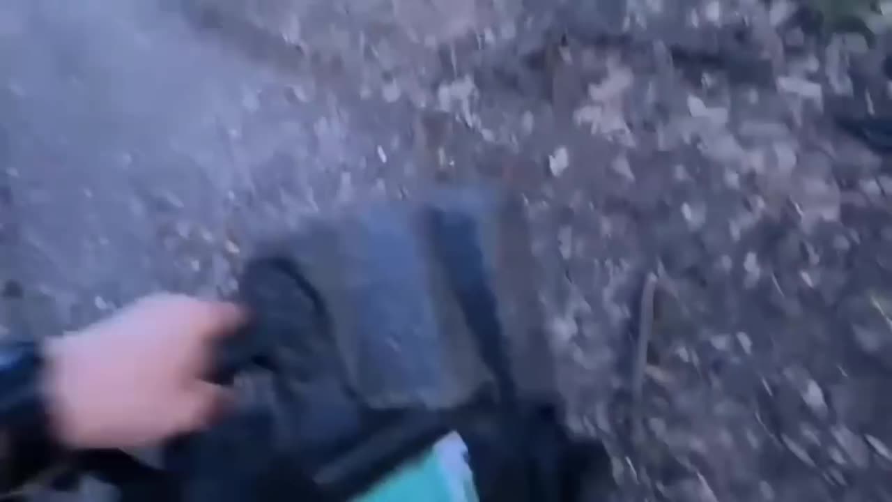 The work of the operator of ATGM "Javelin" from the chest camera