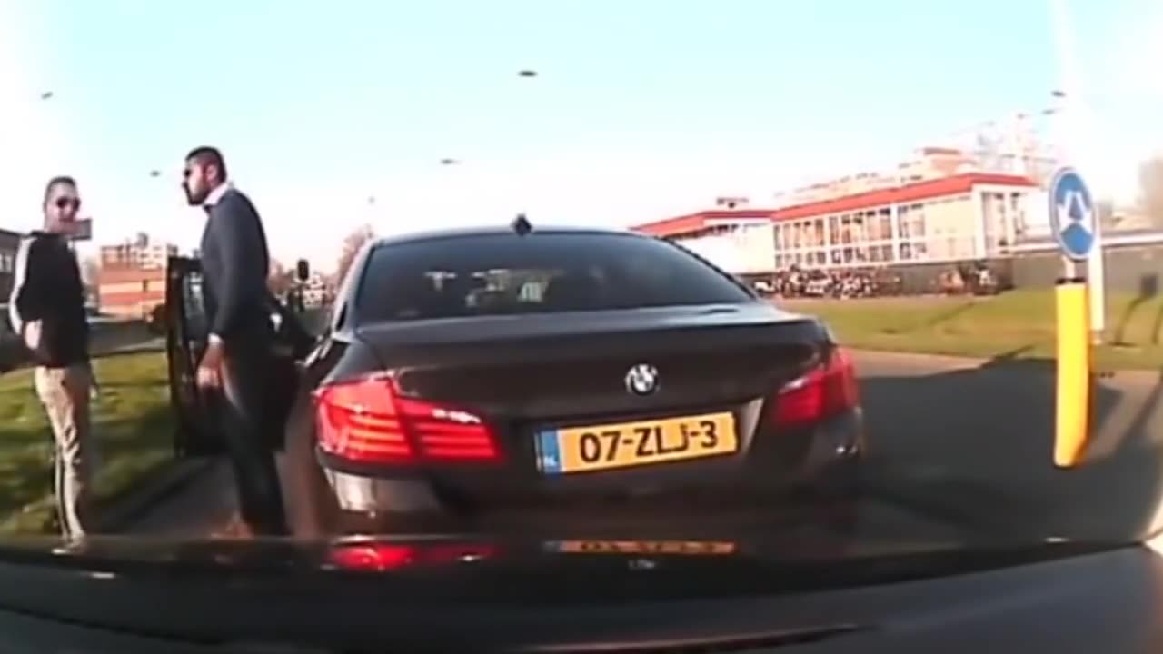 IDIOT BMW DRIVERS, CRAZY BMW FAILS COMPILATION