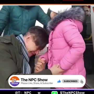Ukrainian Father Says Goodbye To His Daughter