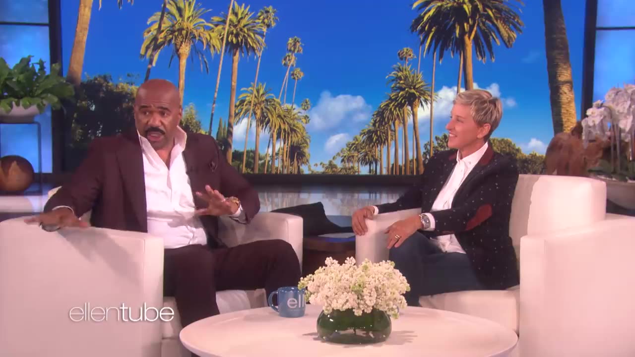 How Steve Harvey s Grandkids Convinced Him to Buy an $8,500 Teepee