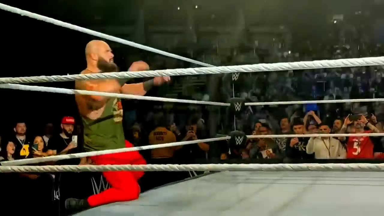 BRUAN STROWMAN DESTROY OMOS WWE LIVE IN 2023