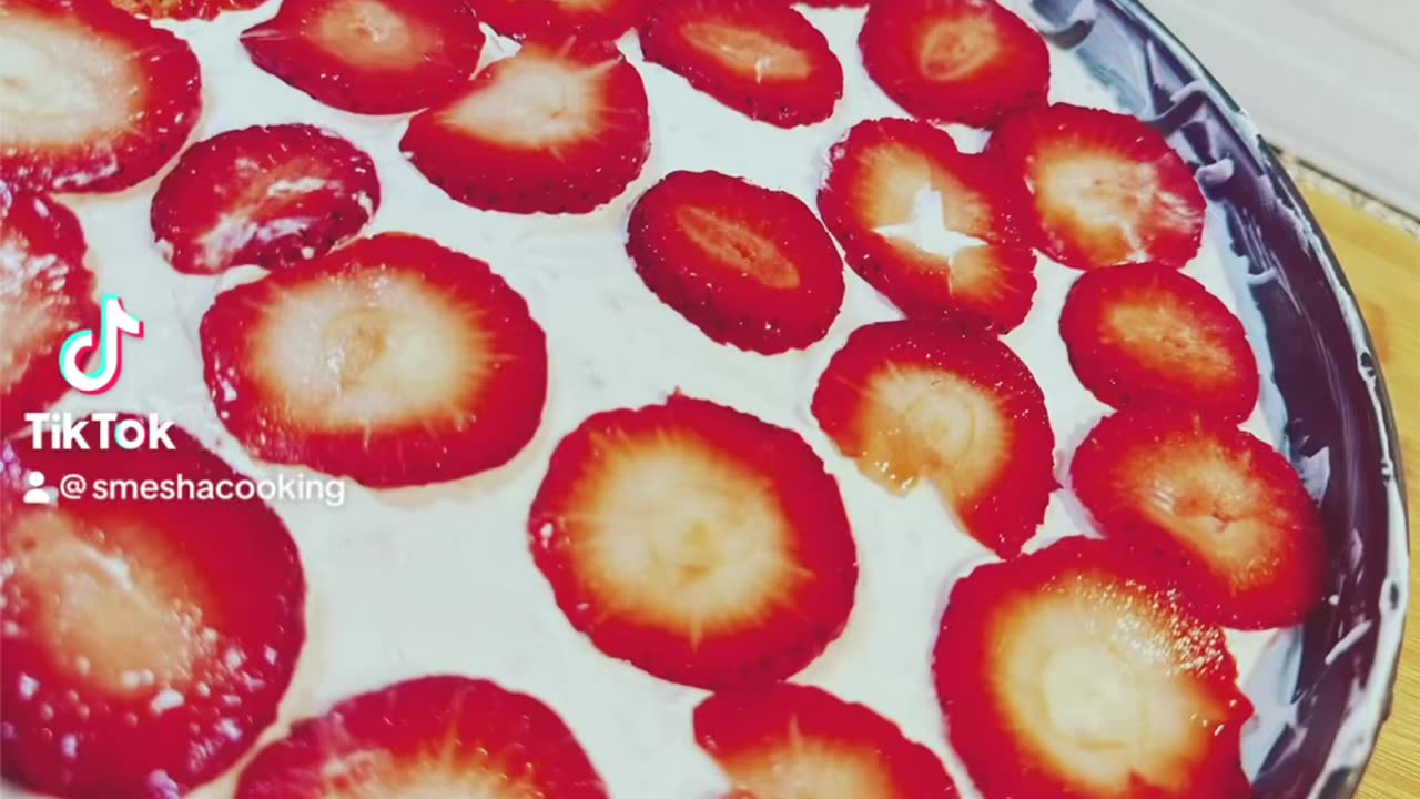 seasonal strawberry cheesecake#viral#foryou#shortsviral