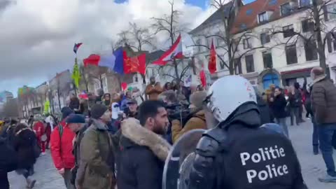 First Convoy reaches Brussels
