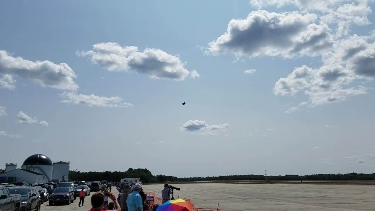 F16___High_Alpha_Pass(720p)