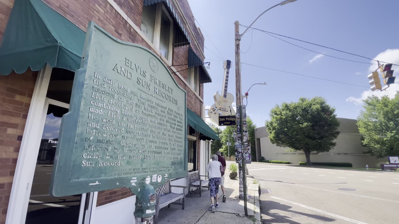 ELVIS PRESLEY & SUN RECORDS