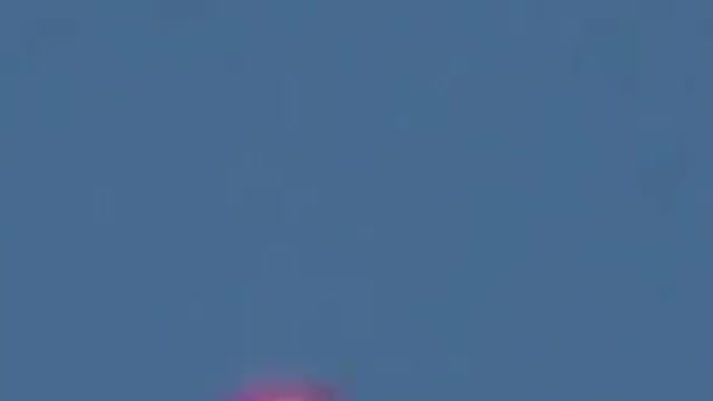 UFO IN FLAMES CAUGHT ON CAMERA OVER CANADA