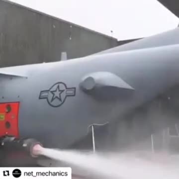 CHEMTRAILING IN AMERICA💨🛩️😮‍💨THROUGH OUT THE WORLD🌐🤧💨✈️🗣️🤢💫