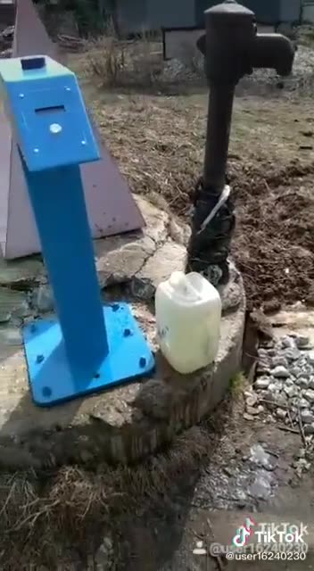 This local resident said that water is distributed through registration and drop by