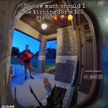 How much do you tip on a $20 pizza?